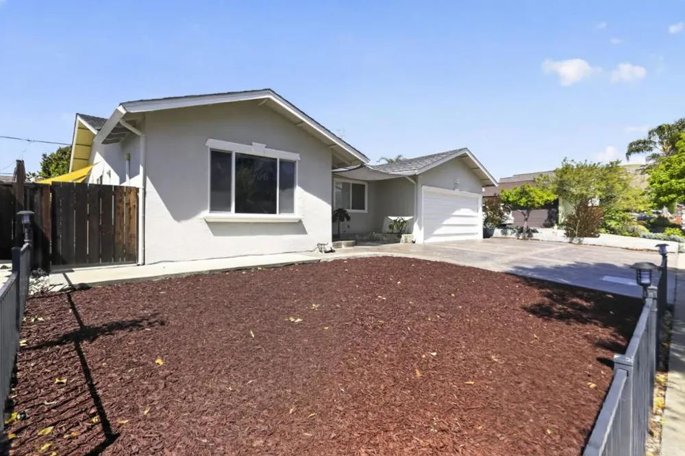3323 Prado Lane San Jose, CA 95148