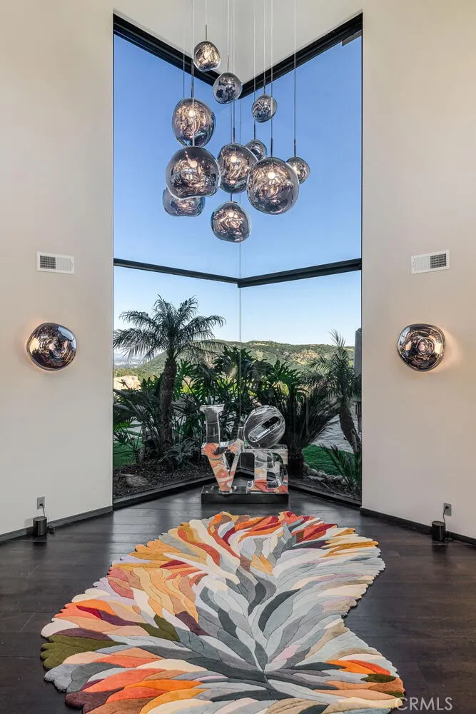 6 Colt Bell Canyon, CA 91307