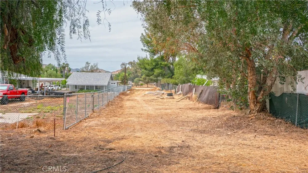 30970 Melvin Menifee, CA 92584