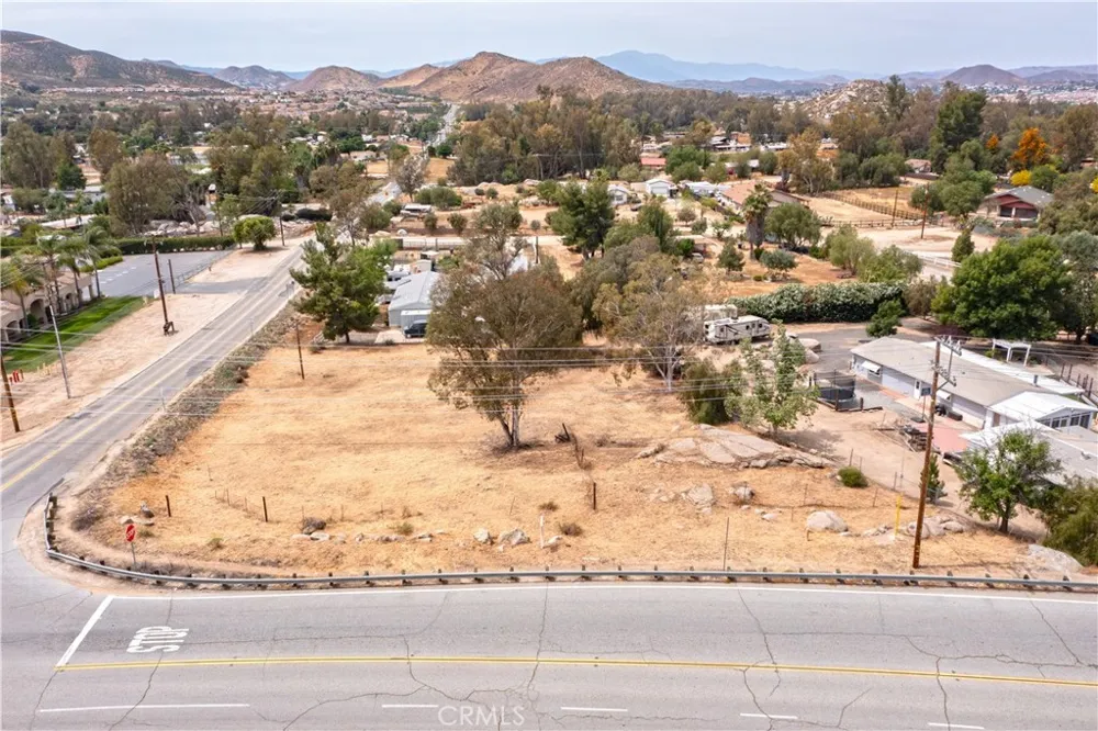 30970 Melvin Menifee, CA 92584