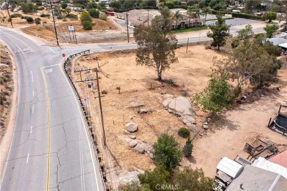 30970 Melvin Menifee, CA 92584