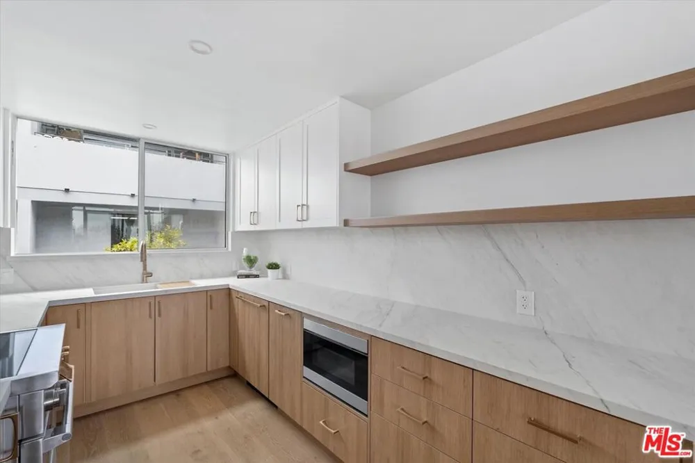 16601 Marquez Avenue #302 Pacific Palisades, CA 90272