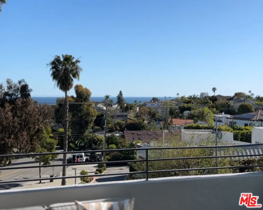 16601 Marquez Avenue #302 Pacific Palisades, CA 90272