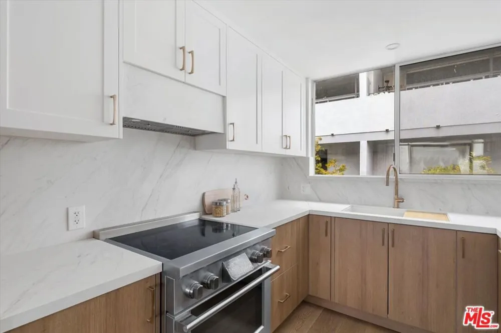 16601 Marquez Avenue #302 Pacific Palisades, CA 90272
