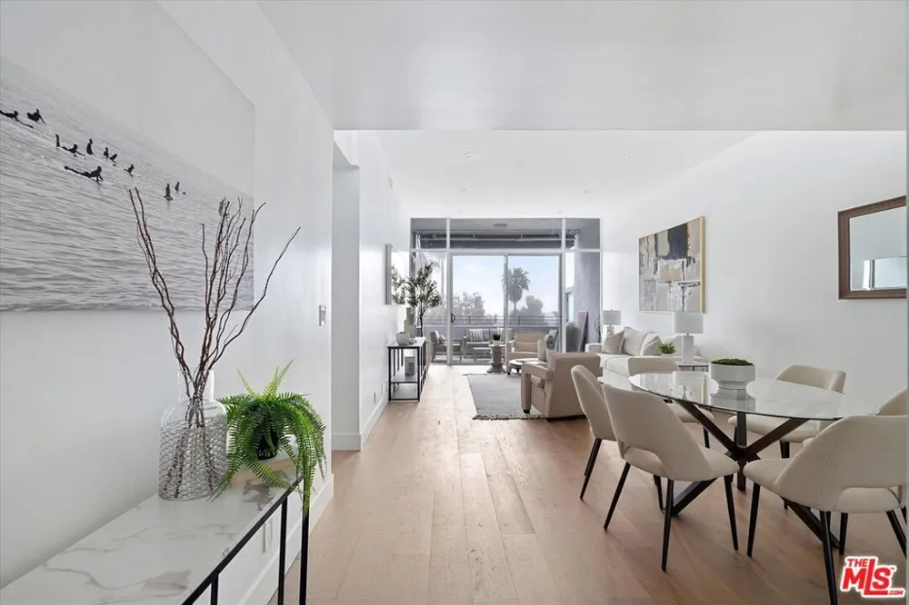 16601 Marquez Avenue #302 Pacific Palisades, CA 90272