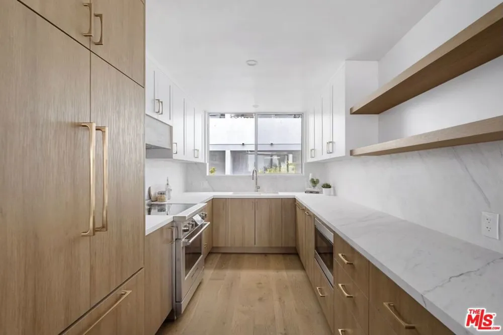 16601 Marquez Avenue #302 Pacific Palisades, CA 90272