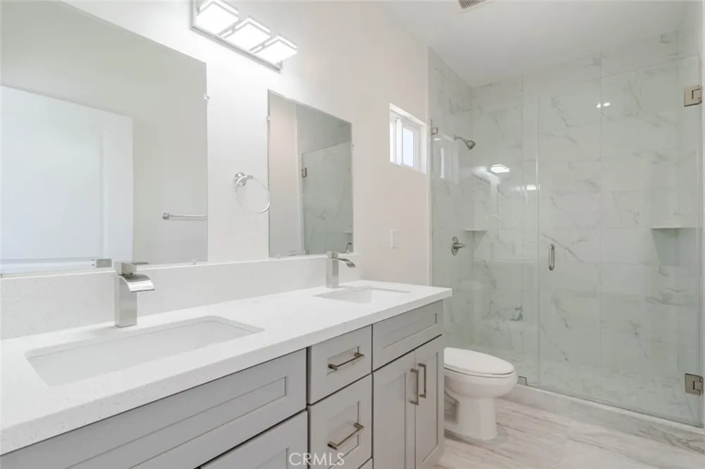 1961 Waltonia Drive #103 Montrose, CA 91020