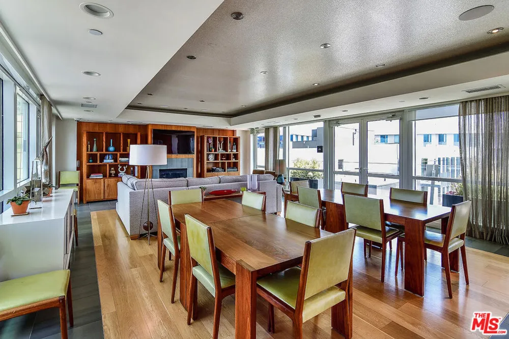 1705 Ocean Avenue #502 Santa Monica, CA 90401
