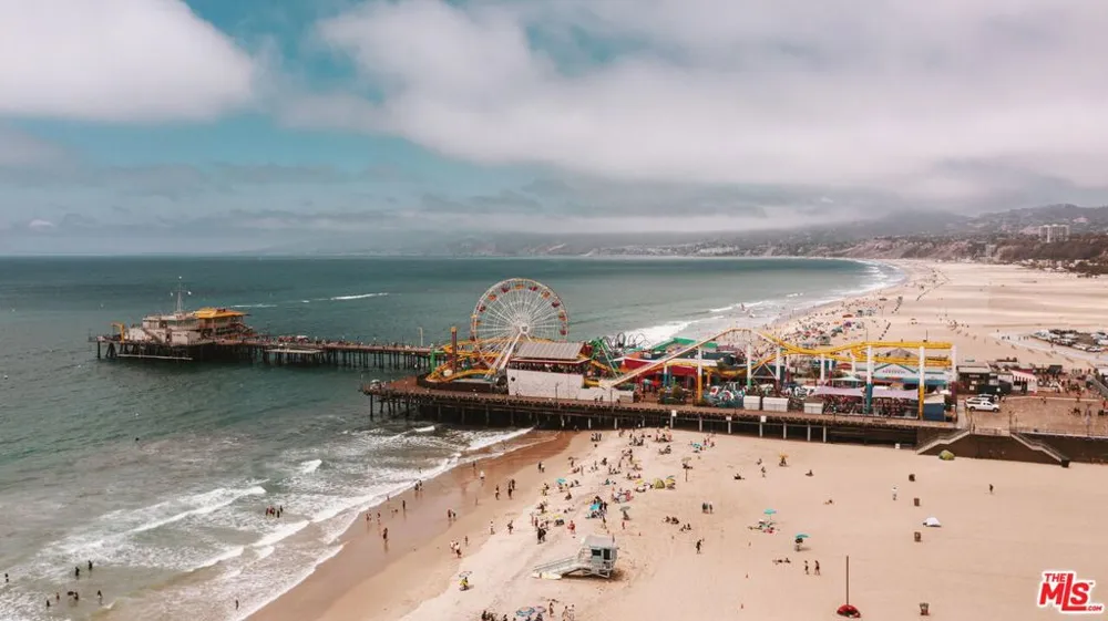 1705 Ocean Avenue #502 Santa Monica, CA 90401