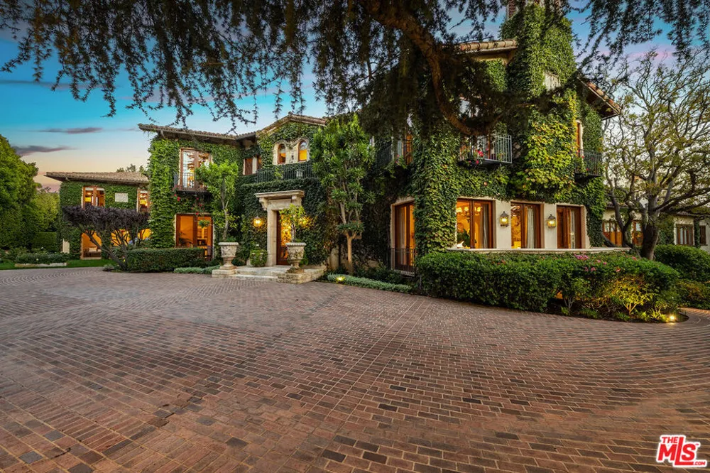 1550 Amalfi Drive Pacific Palisades, CA 90272