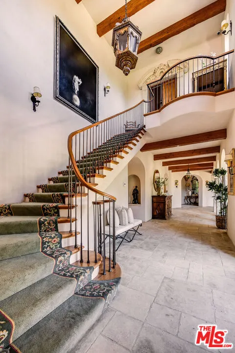 1550 Amalfi Drive Pacific Palisades, CA 90272