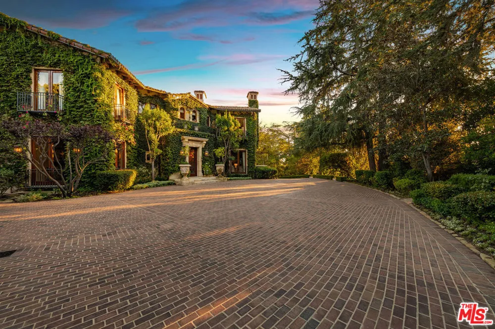 1550 Amalfi Drive Pacific Palisades, CA 90272