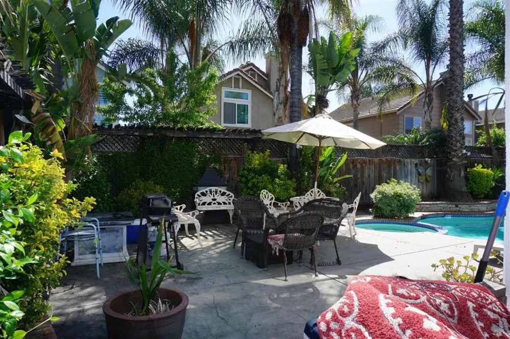 9402 Rodeo Drive Gilroy, CA 95020