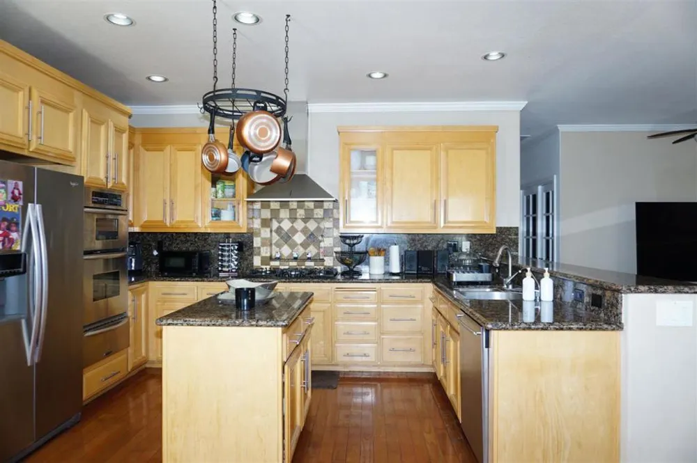 9402 Rodeo Drive Gilroy, CA 95020