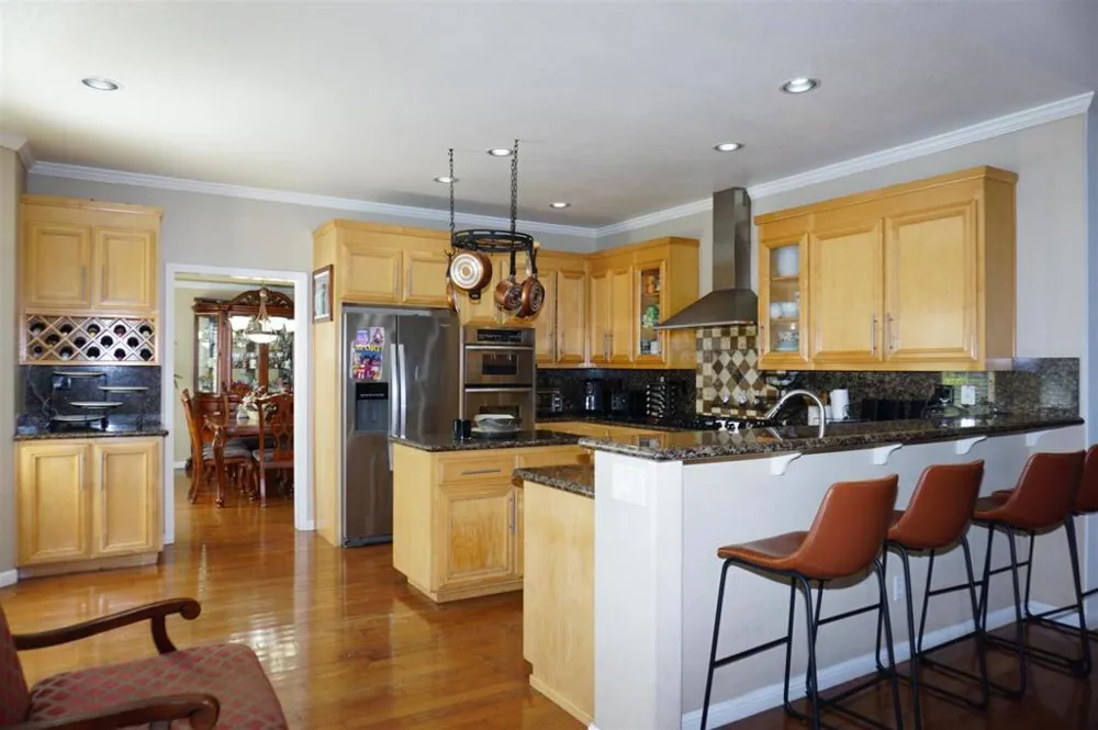 9402 Rodeo Drive Gilroy, CA 95020