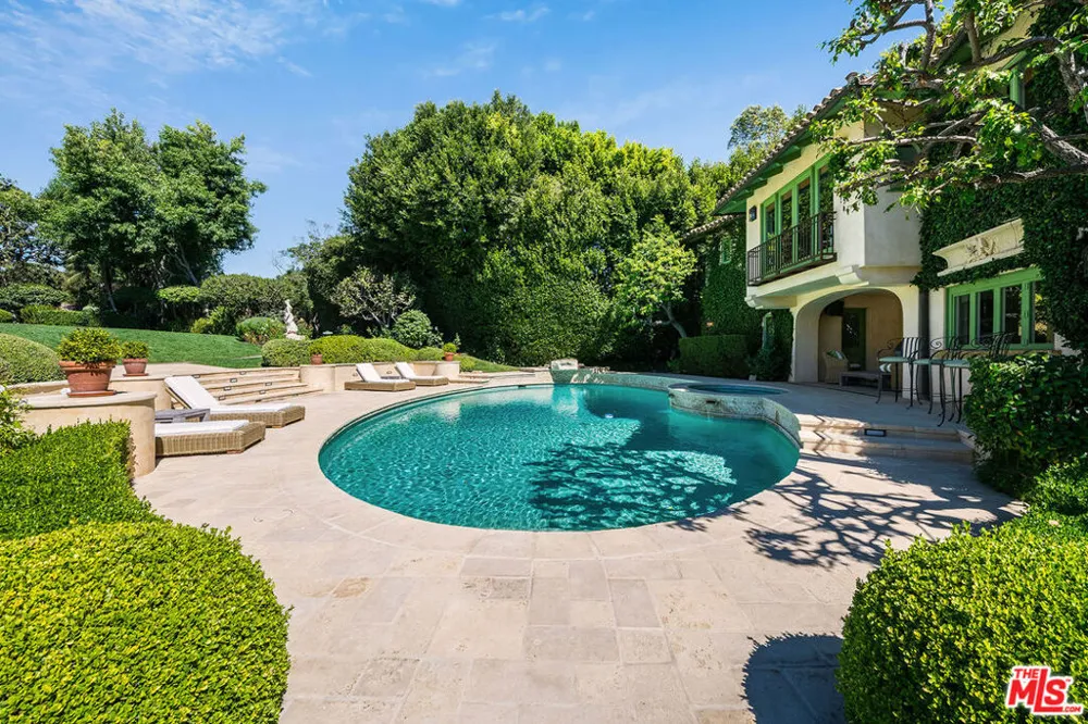 1550 Amalfi Drive Pacific Palisades, CA 90272