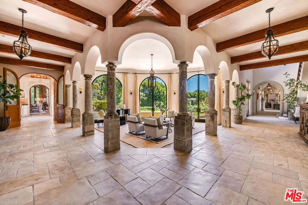1550 Amalfi Drive Pacific Palisades, CA 90272