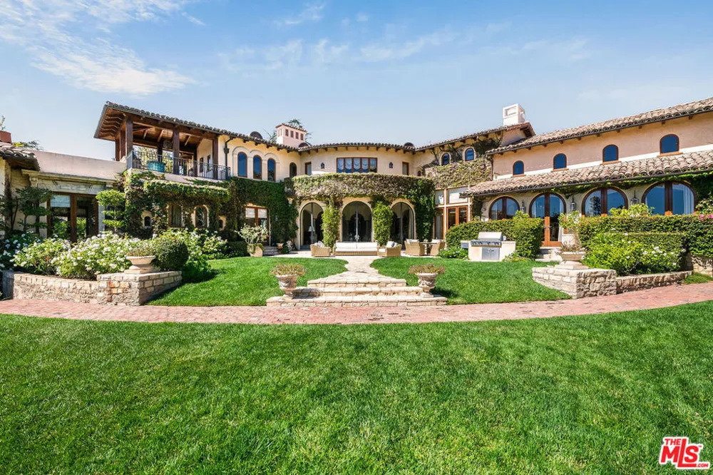 1550 Amalfi Drive Pacific Palisades, CA 90272