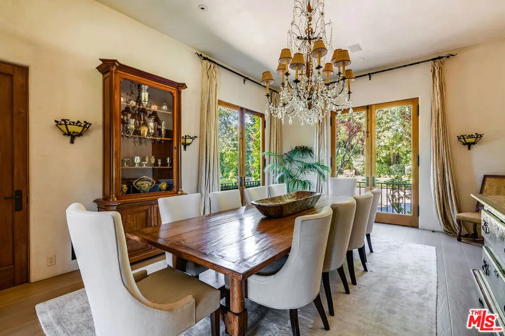 1550 Amalfi Drive Pacific Palisades, CA 90272