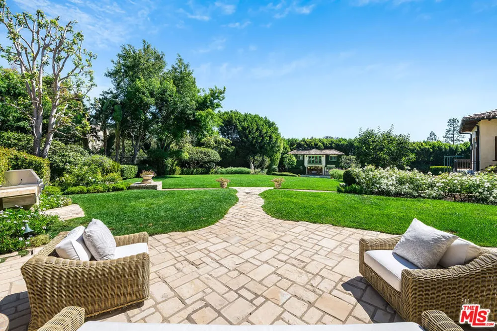 1550 Amalfi Drive Pacific Palisades, CA 90272