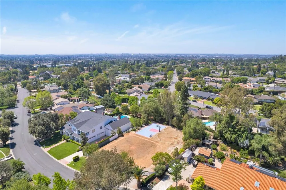 9641 Janice Villa Park, CA 92861