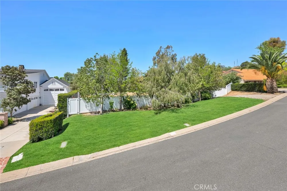 9641 Janice Villa Park, CA 92861