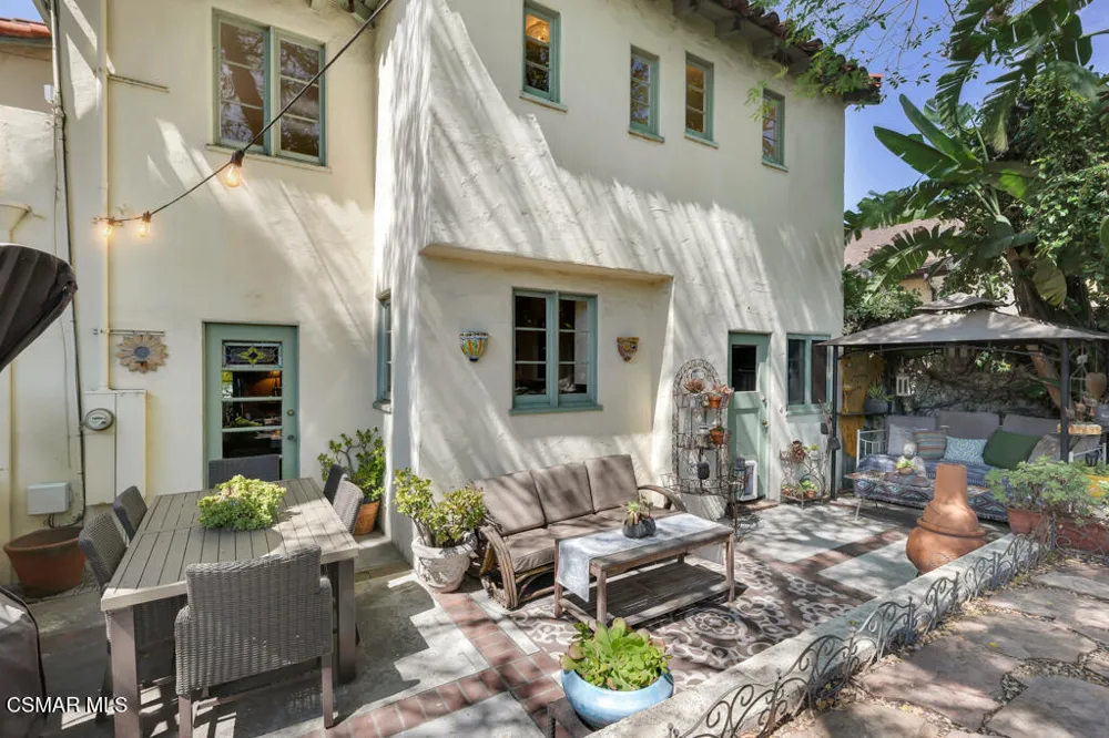 1234 Everett Street Glendale, CA 91207