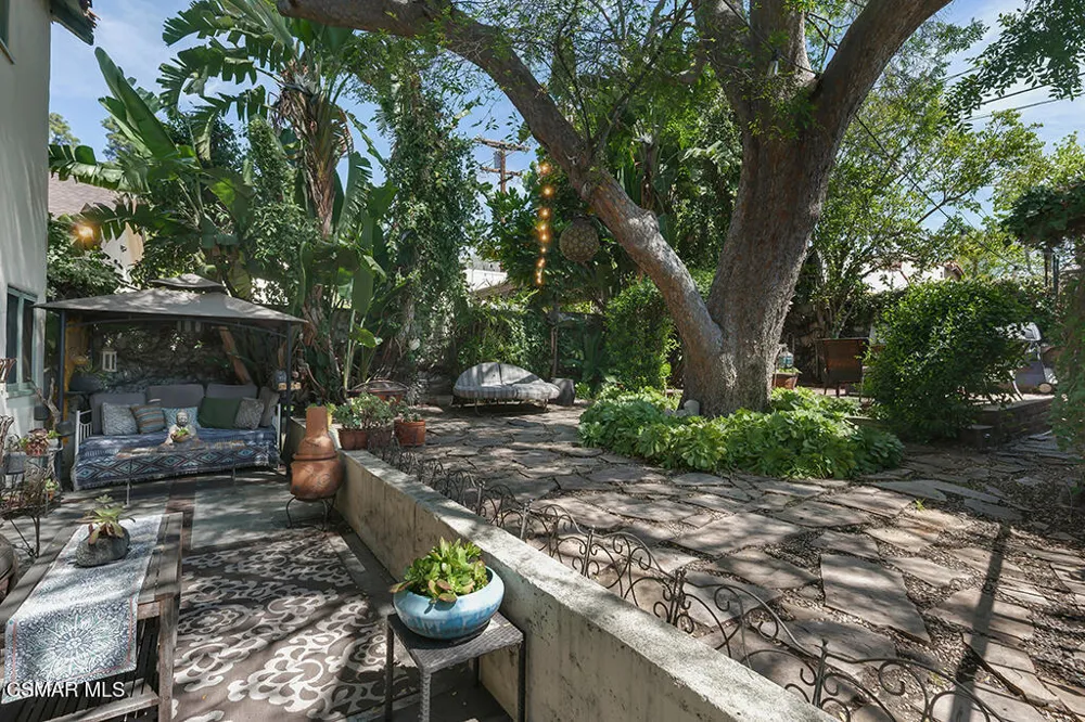 1234 Everett Street Glendale, CA 91207
