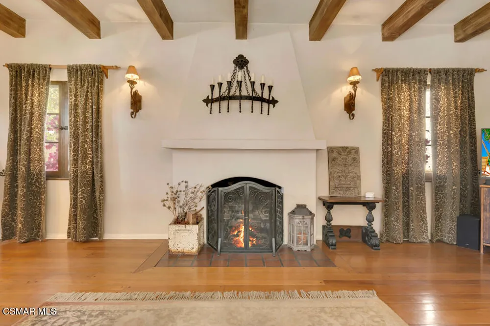 1234 Everett Street Glendale, CA 91207