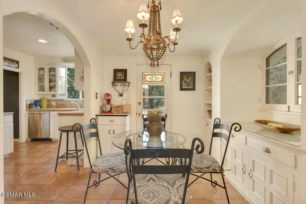 1234 Everett Street Glendale, CA 91207