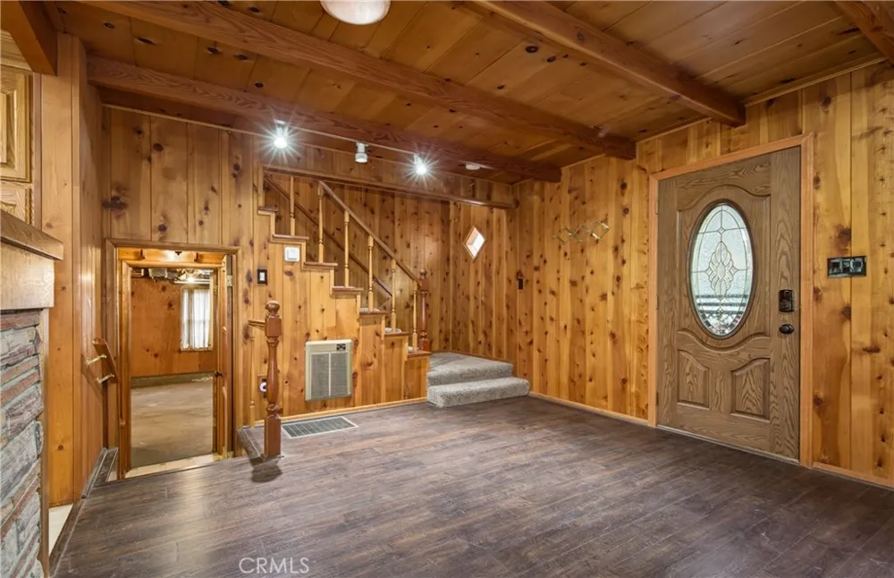 5744 Heath Creek Wrightwood, CA 92397