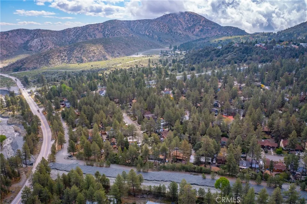 5744 Heath Creek Wrightwood, CA 92397