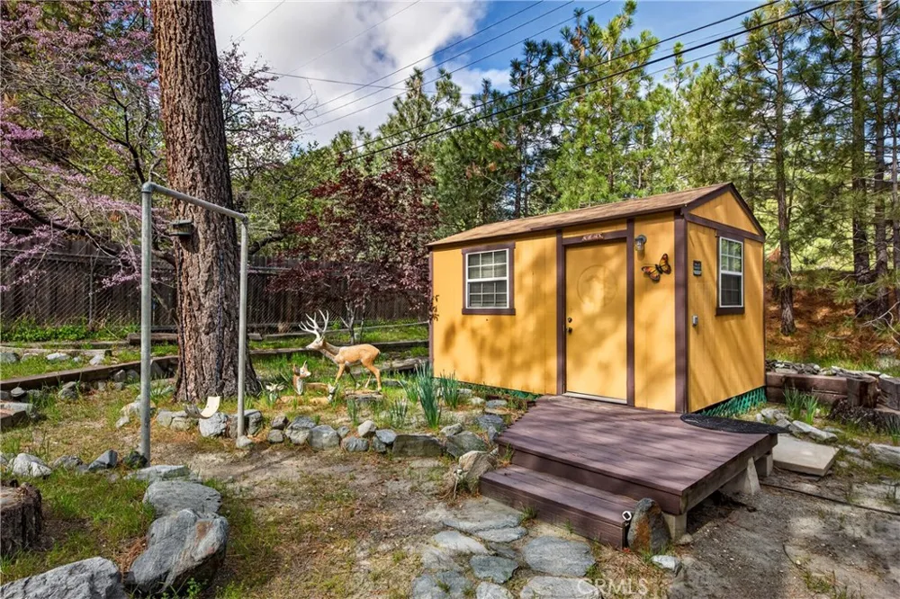 5744 Heath Creek Wrightwood, CA 92397