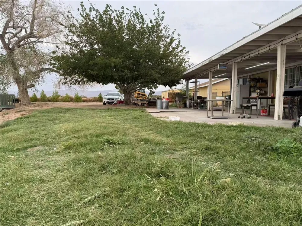 33979 Fremont Rd Newberry Springs, CA 92365
