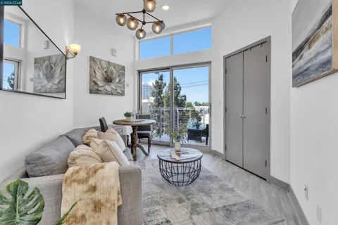 410 Webster St #5