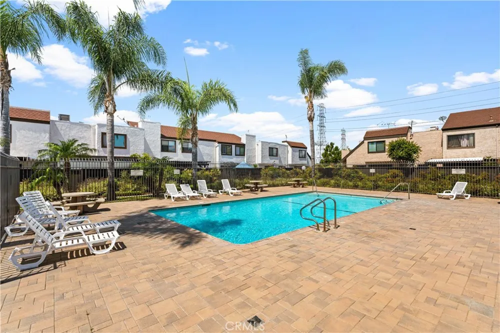 1639 S Heritage Circle Anaheim, CA 92804