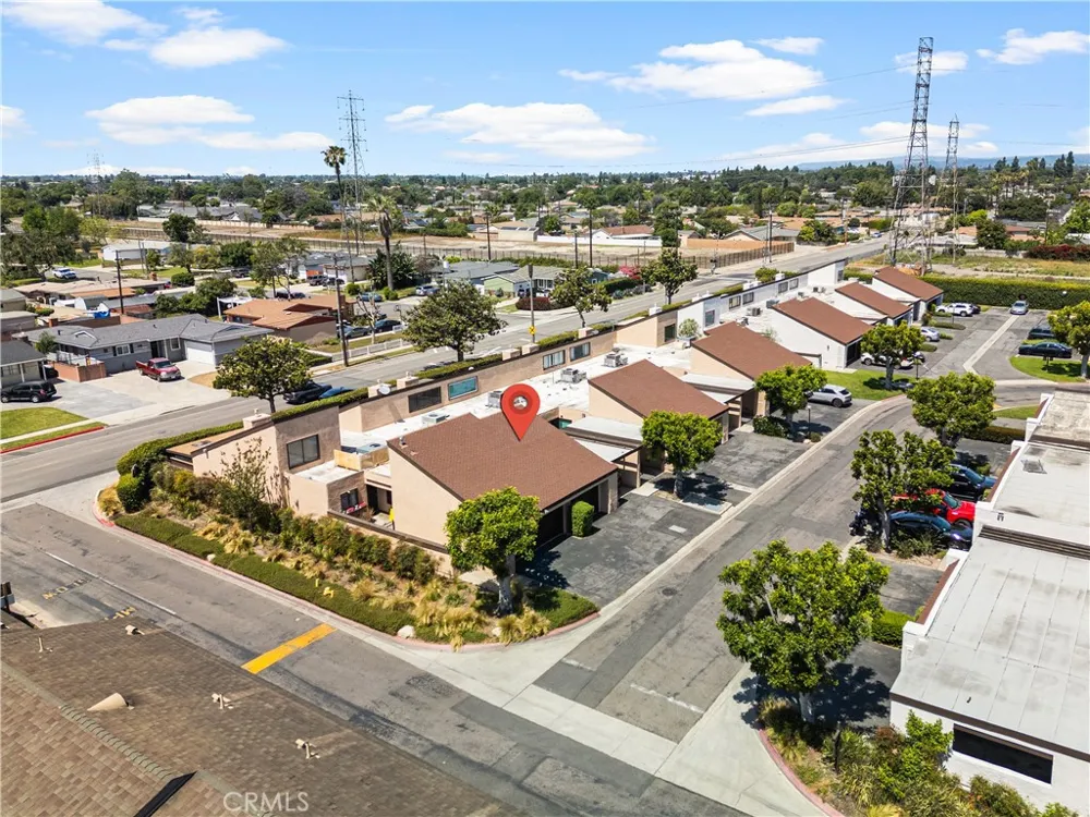 1639 S Heritage Circle Anaheim, CA 92804