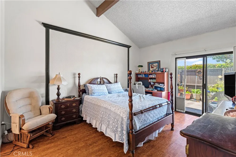 1639 S Heritage Circle Anaheim, CA 92804