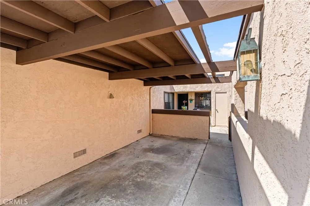 1639 S Heritage Circle Anaheim, CA 92804