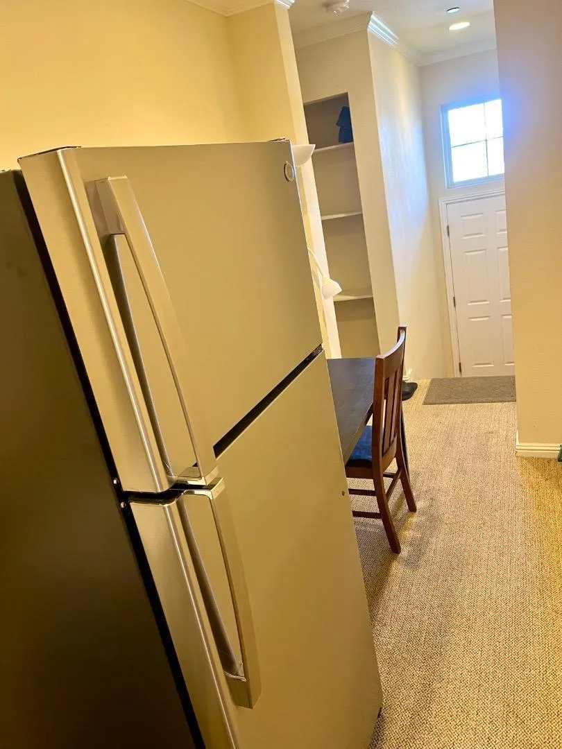 685 Sierra Point Road Brisbane, CA 94005
