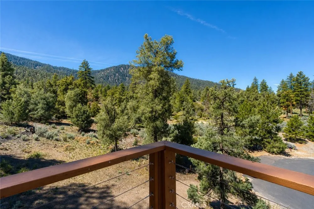 1916 Rustic Way Pine Mountain Club, CA 93222