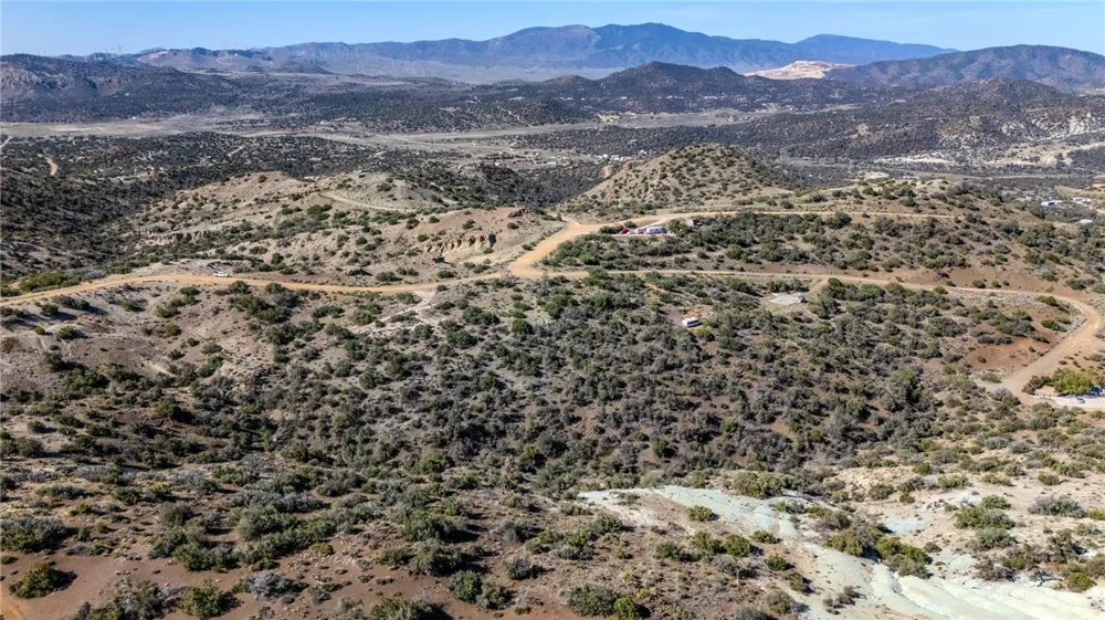 11101 Halter Tehachapi, CA 93561