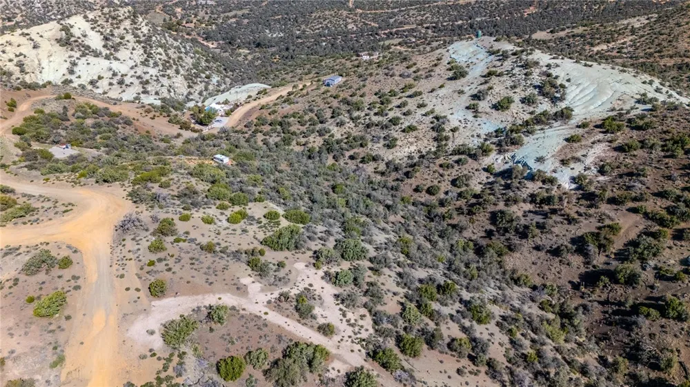 11101 Halter Tehachapi, CA 93561