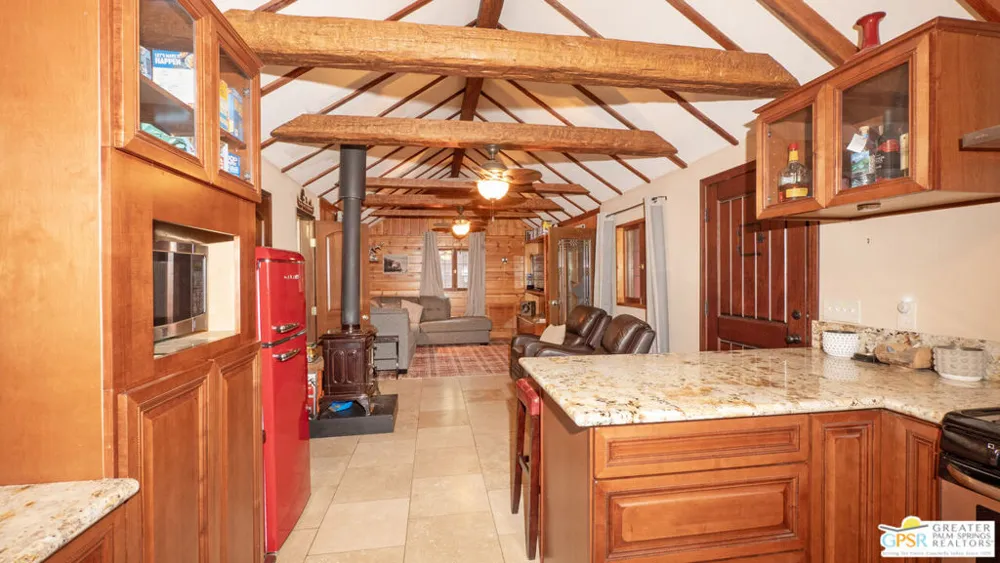 76 Seven Oaks Trail Angelus Oaks, CA 92305