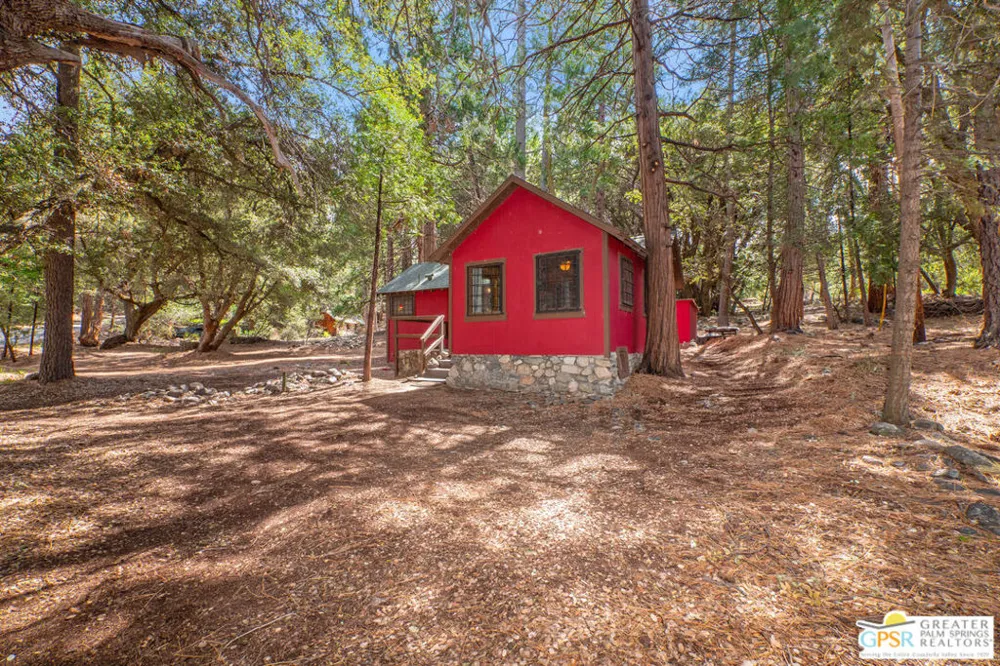 76 Seven Oaks Trail Angelus Oaks, CA 92305