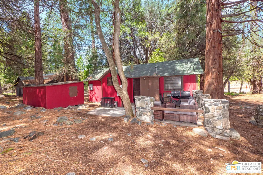 76 Seven Oaks Trail Angelus Oaks, CA 92305