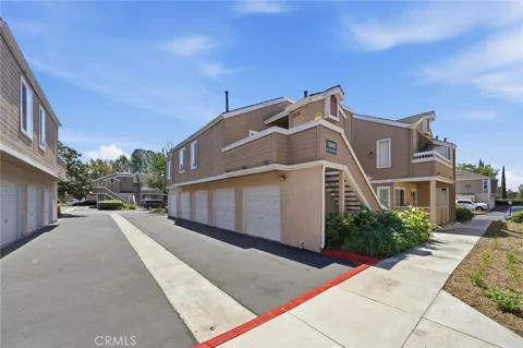10452 W Briar Oaks