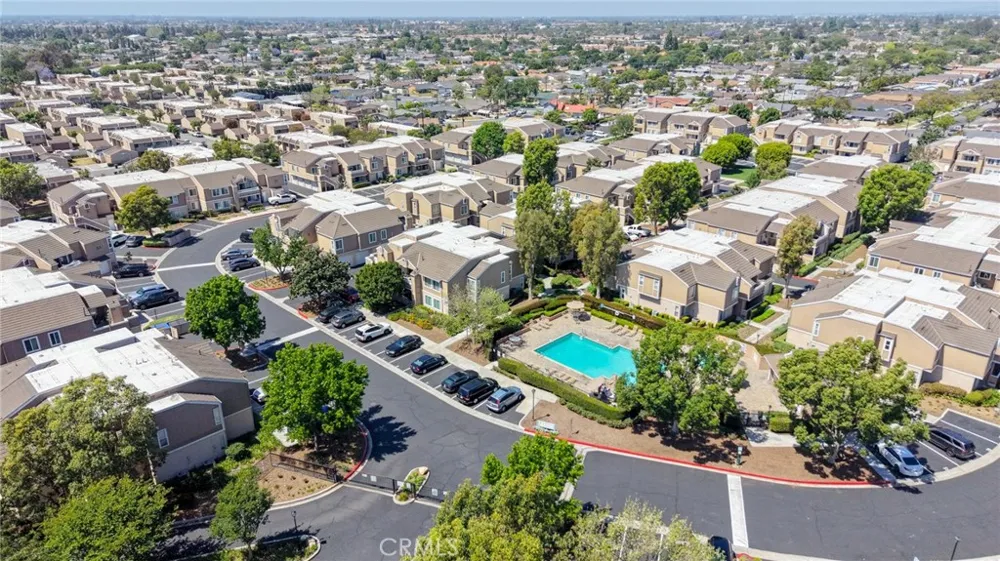 10452 W Briar Oaks Stanton, CA 90680