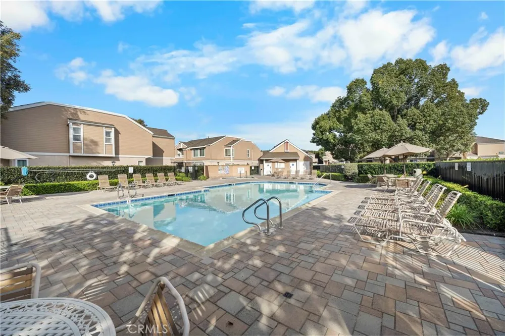 10452 W Briar Oaks Stanton, CA 90680