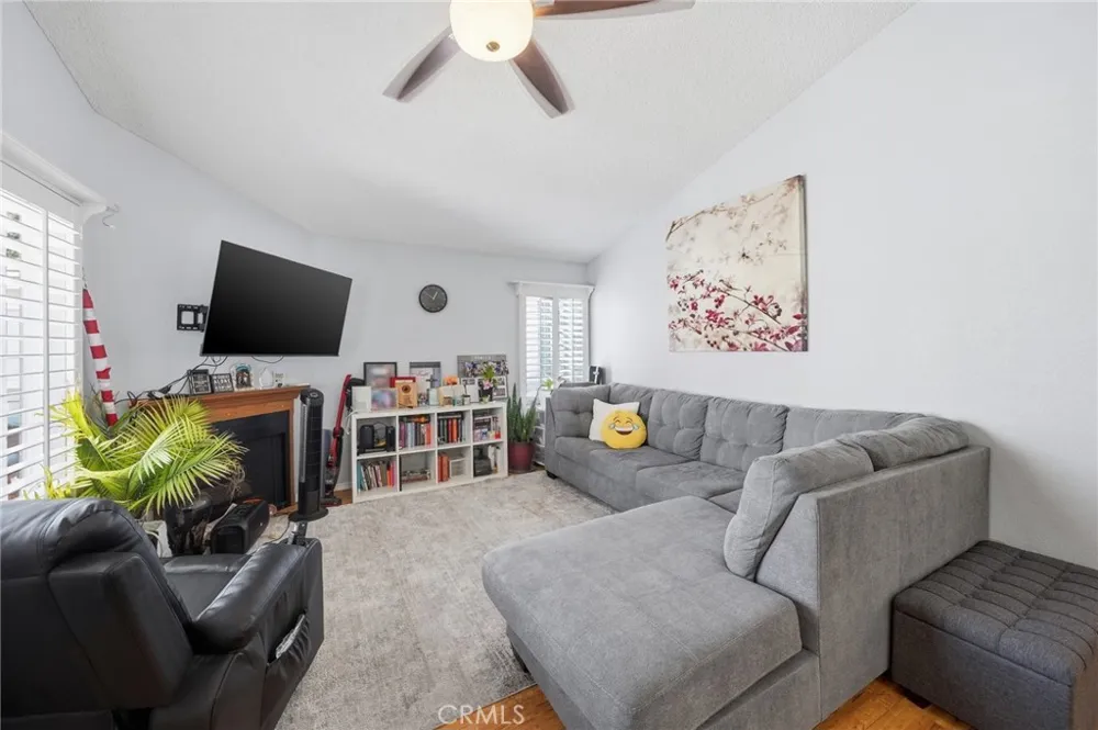 10452 W Briar Oaks Stanton, CA 90680